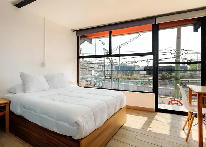 Colmena Monterrey Hotel